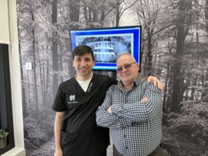 SIN DOLOR - Implantes y dientes fijos