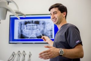 Abdul Nasimi: “Formación e investigación son claves para desarrollar nuevas técnicas clínicas”