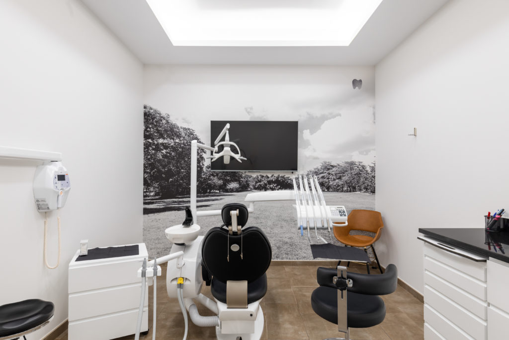 clínica dental Dr. Nasimi Getafe consulta